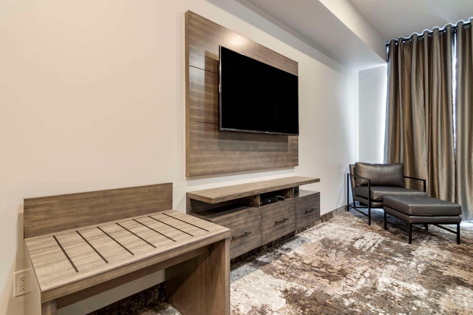 The Hue Hotel, Ascend Hotel Collection Κάμλουπς Εξωτερικό φωτογραφία