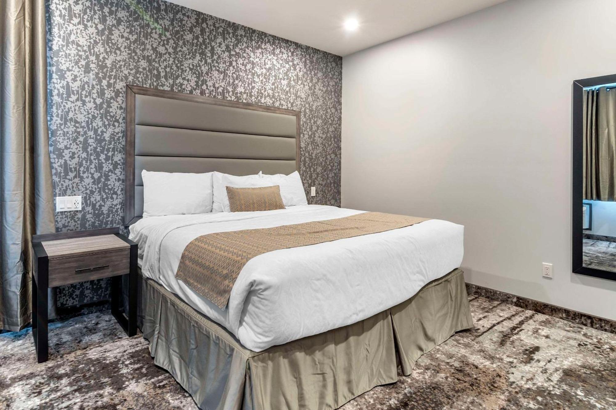 The Hue Hotel, Ascend Hotel Collection Κάμλουπς Εξωτερικό φωτογραφία